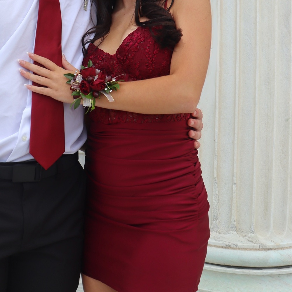 Elegant Red Formal Dress